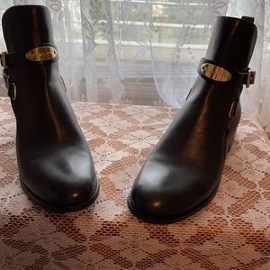 Michael Kors Arley Ankle Boot. Black 9M  NEW.